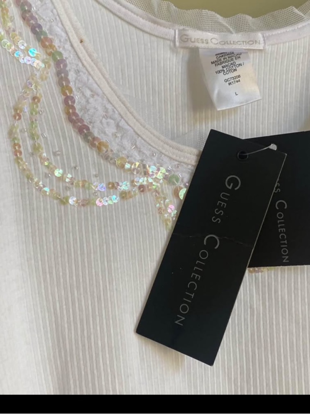 NEW, Sz L, Sequined Womans Beautiful Tank!  Delicate & beautiful by GUESS! 🌻🌻🌻